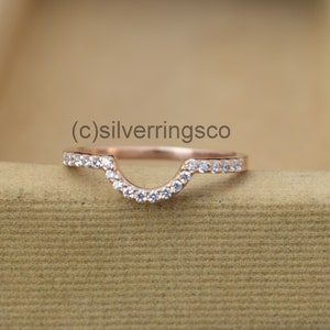 Gewölbte Ringschiene, passendes Stapelband, 14k Rosé vergoldetes 925 Sterling Silber, Geschwungener RingAufwertung, Schlichtes Zierliches Band