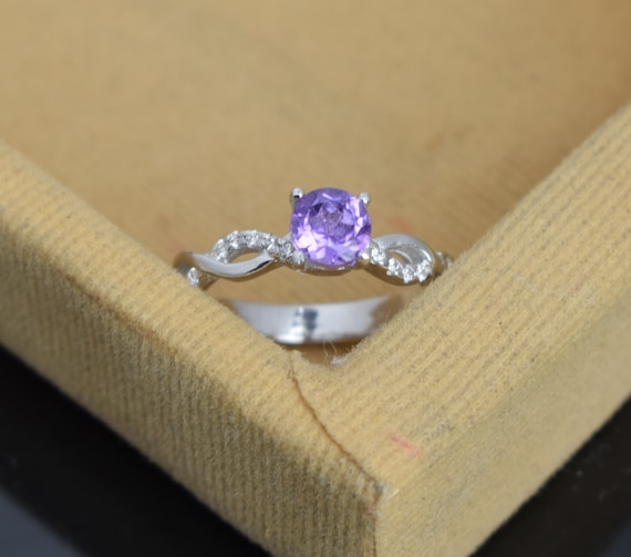 Amethyst Ring,925 /% Sterling Silver Ring,Purple Gemstone Ring Boho Ring,Beautiful Handmade Amethyst Ring,Band Ring,Antique Promise Rings