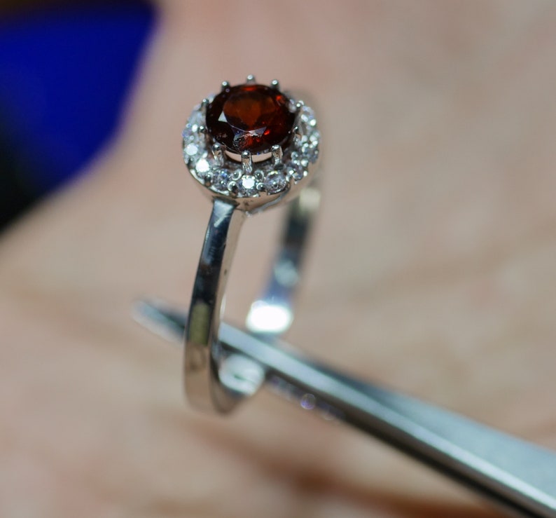 Engagement Ring Wedding Ring Statement Ring Promise Ring January Birthstone Beautiful Ring Engagement Ring Garnet Ring Oval Cut Ring