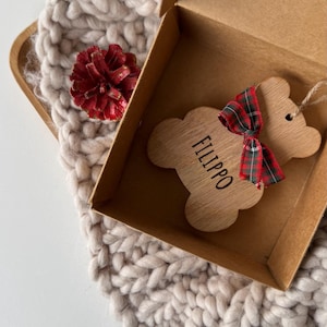 Pallina Di Natale In Legno Personalizzata Per Maestra – Nome Inciso Al Laser Con Scatola Regalo Inclusa – Decorazione Albero Fai Da Te - 4