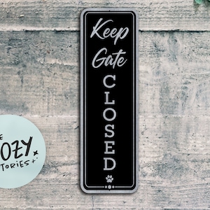 Custom &#39;Beware of Dogs&#39; Aluminum Gate Sign: Keep Gate Closed