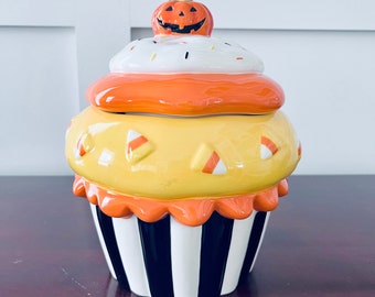 Retired Kohl's Halloween Cupcake Cookie Jar