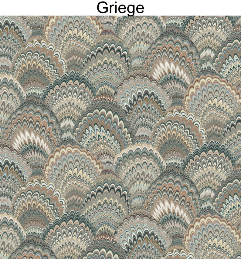 K&ouml;nnte beinhalten: Ein nahtloses Muster aus &uuml;berlappenden, wirbelnden und konzentrischen Kreisen in Braunt&ouml;nen, Beige, Grau und Teal. Das Muster &auml;hnelt einer Reihe &uuml;berlappender F&auml;cher.