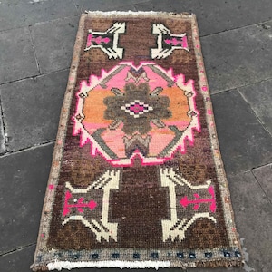 Small Vintage Turkish Rug: Wool Tribal Oriental Rug (1&#39;7x3&#39;3 ft)