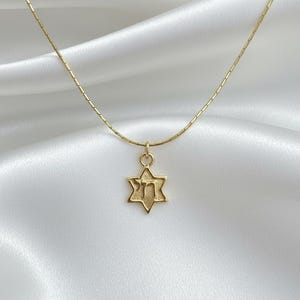 Star Of David Necklace, Gold Chai Necklace, Star Of David Charm Necklace, Jewish Jewelry, Jewish Gifts, Magen David Necklace