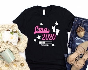 Oma 2020 T-Shirt / Werdende Oma Geschenk / Oma 2020 Loading / Ihr Werdet Oma und Opa Spruch