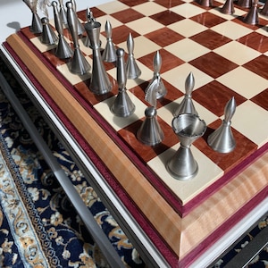 Plans to Build Your Own Heirloom Quality Hardwood Chess Board