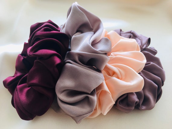 Scrunchie 100% Mulberry Silk 19momme Hair Ties Scrunchies  display picture 3