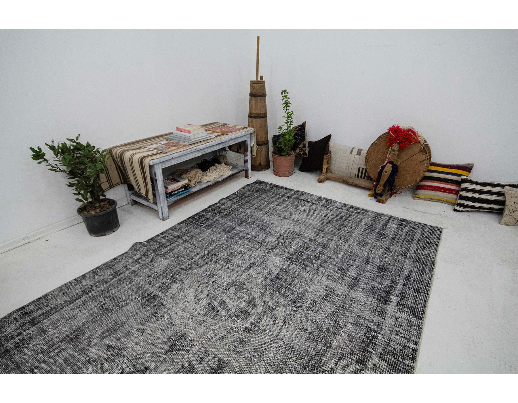 グレーのヴィンテージ トルコ染めラグ - 5.5 x 9.1 - Etsy 日本