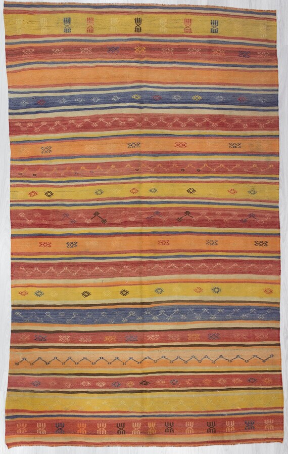 Vintage Embroidered / Striped Kilim Rug 5.7 X 9.2 Ft - Etsy