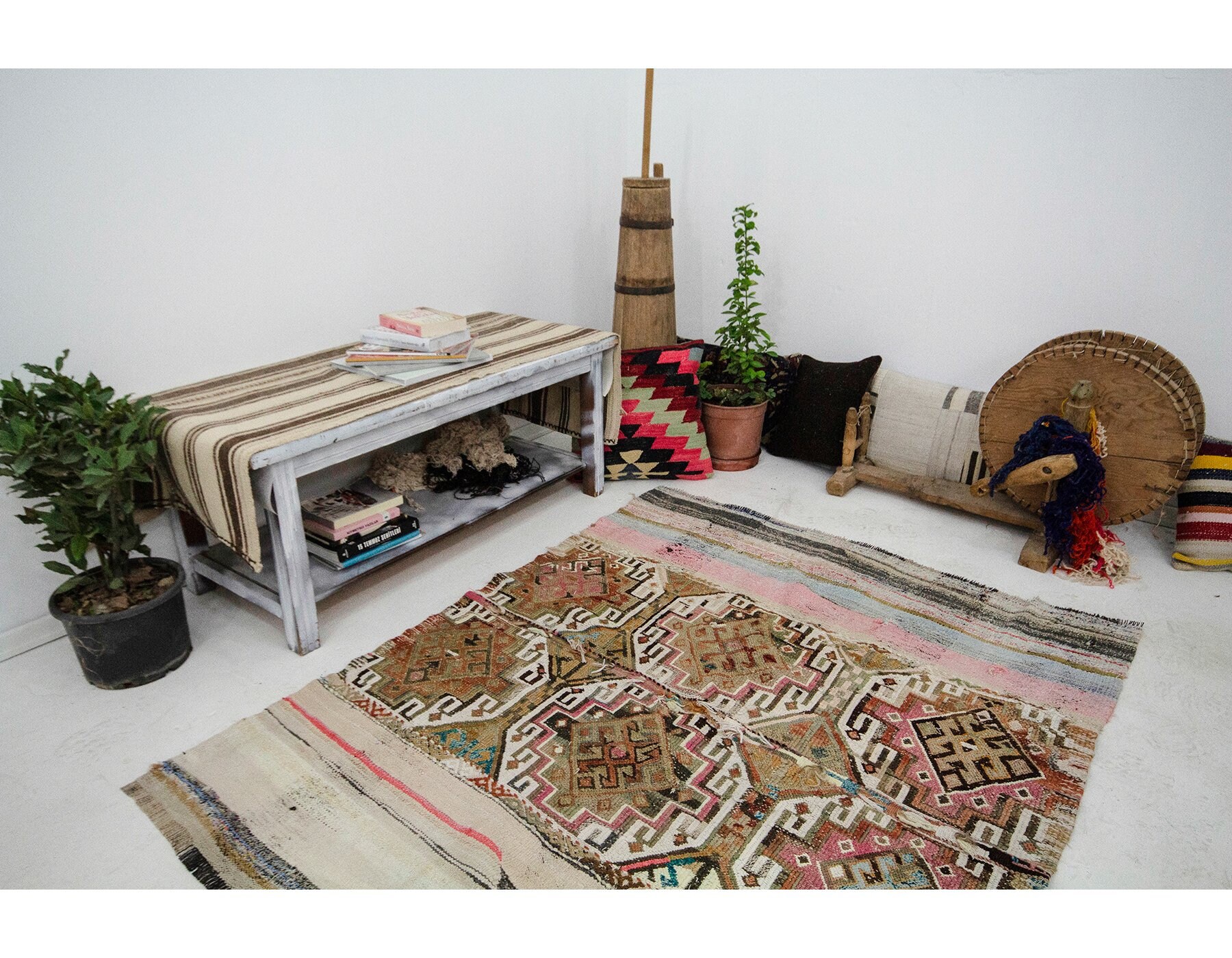 ヴィンテージ ユニーク トルコ キリム ラグ - 4.6 x 5.8 - Etsy 日本