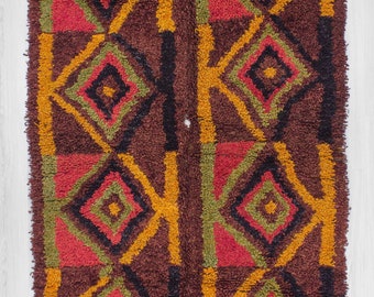 Vintage decorative Turkish tulu rug 4.9 x 8.6 ft