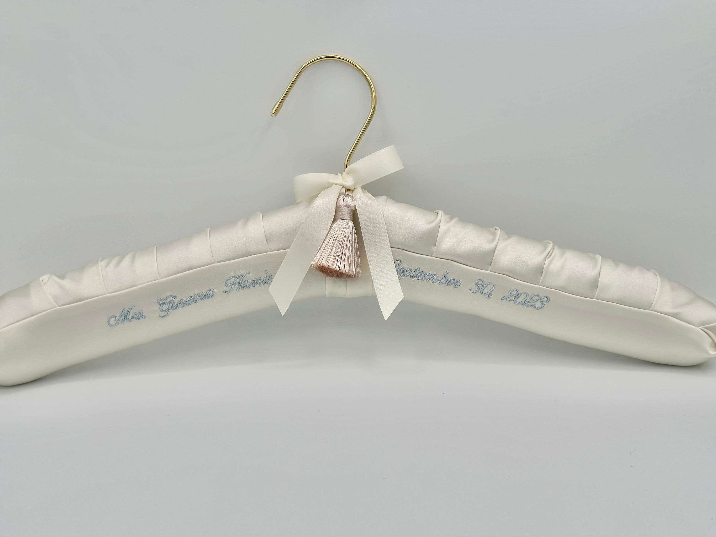 Cream Baby Clothes Hanger Set Decorated With Ribbon, Padded Hanger