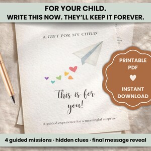 Pode incluir: Um cartão branco com o texto "A GIFT FOR MY CHILD" e "This is for you!" apresenta um avião de papel e corações coloridos. O cartão também inclui o texto "PRINTABLE PDF" e "INSTANT DOWNLOAD". Uma caneta dourada é visível à esquerda.