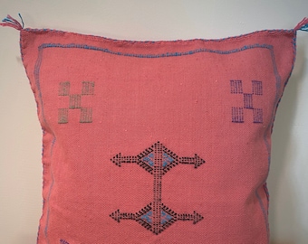 Moroccan cushion cover - 100% cactus silk, handmade, traditional Berber style, vegan