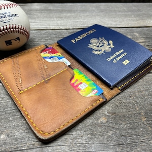 ¡Funda de pasaporte vintage Spalding!
