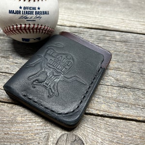 ¡Nuevo estilo! Cartera negra Rawlings Heart of the Hide Horween para guantes de béisbol, con carga superior y un tercer bolsillo oculto.