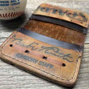 ¡Billetera vintage con forma de guante de béisbol Spalding Babe Ruth!
