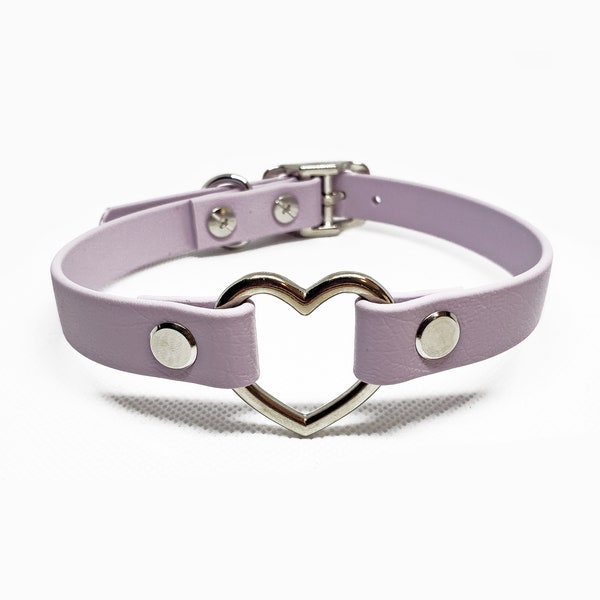 AORTA heart collar in lavender vegan leather