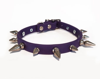 HOLLY spiked collar in purple vegan leather