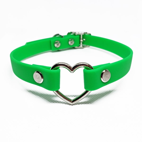 AORTA heart collar in neon green vegan leather
