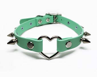 AORTA SINISTER heart collar in mint vegan leather