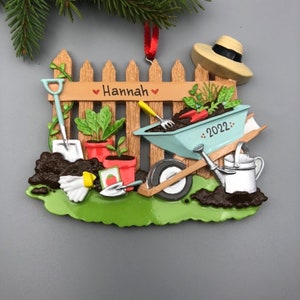 Personalisierte Gärtner Weihnachtsverzierung, Gartenarbeit Weihnachtsverzierung, Gärtner Geschenk, Hand personalisierte Landschaftsgestalter Weihnachtsverzierung