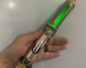 Star Wars inspired Sonic Screwdriver with lights and sound.  Green version.