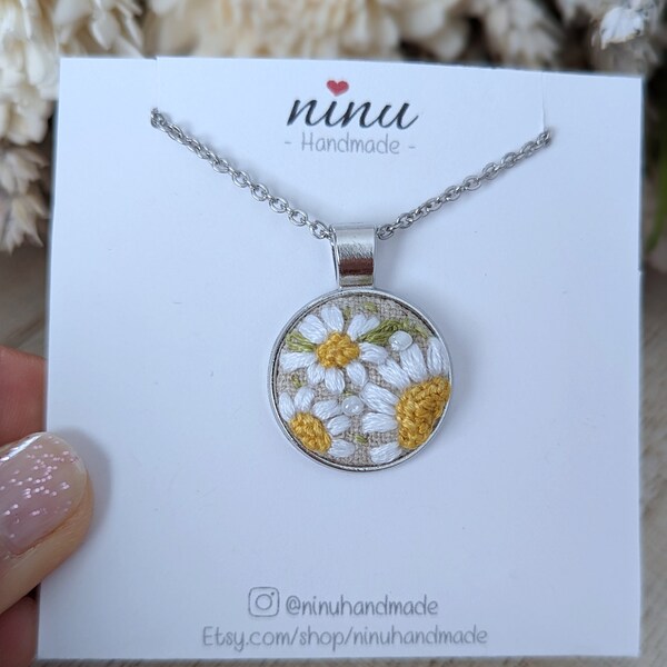 Daisy Necklace Embroidered Daisy Necklace Embroidery Jewelry Flower necklace Unique Gift For Mom Gift For Her, Sister, Wife 3D Embroidery