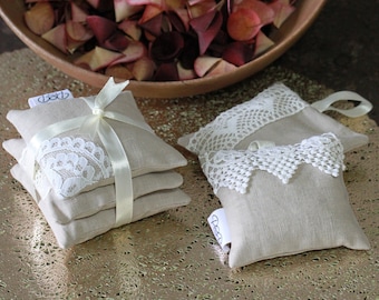 Lavender Scented Hanging Pillow - For Cupboards, Wardrobes, Drawers and Room Fragrance or a Natural Insect, Moth & Silverfish repellent.