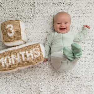 Crochet Baby Milestone Blocks/Photo Prop/Baby Shower Gift