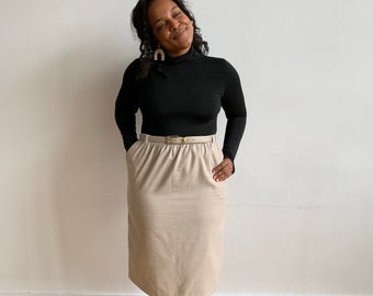 Monochromatic Belted Skirt