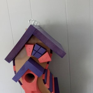 CROOKED BIRDHOUSE