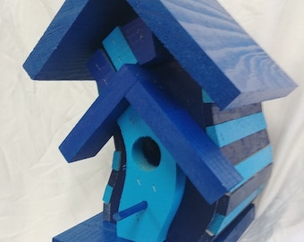 CROOKED BIRDHOUSE