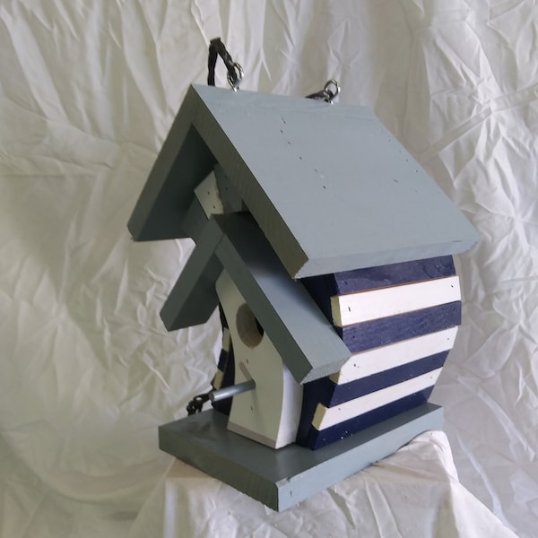 CROOKED BIRDHOUSE