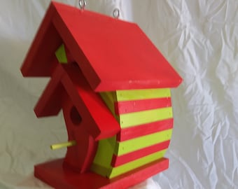 CROOKED BIRDHOUSE