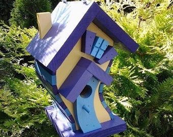 CROOKED BIRDHOUSE