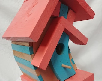 CROOKED BIRDHOUSE