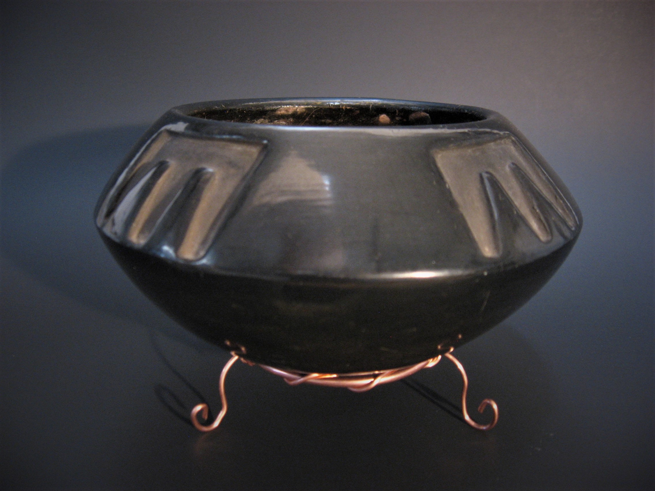 San Idelfonso Pottery, Juanita Pena, Native American Pottery, Santa