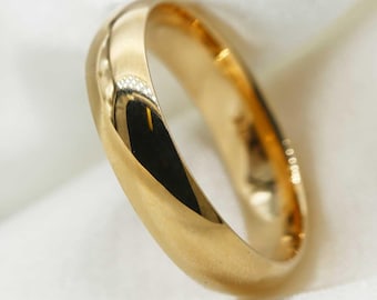 Fede nuziale in oro massiccio da 5 mm: anello a cupola bassa e comoda vestibilità