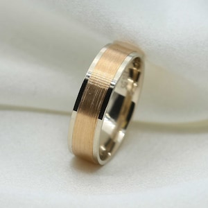 Alliance en or bicolore : anneaux assortis 10 carats, 14 carats, 18 carats