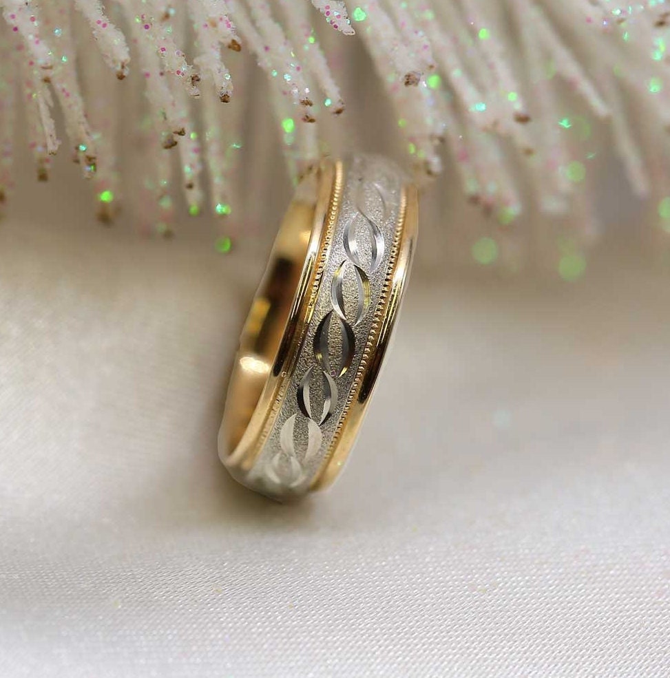 6MM Solid Gold Infinity Wedding Band: Two-Tone Comfort Fit