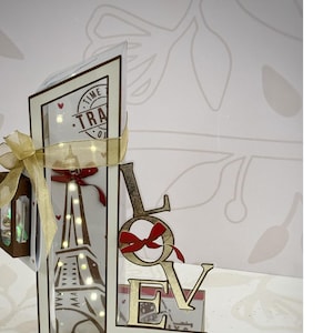 Moldes LOVE para letras L, Shaker e Lighting, inclui design completo e arquivos de corte para Cameo e Cricut.