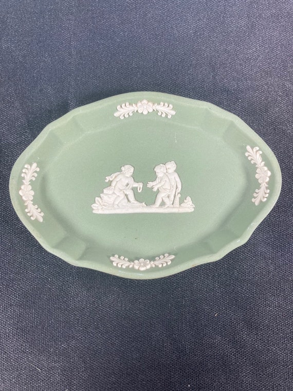 green wedgwood jasperware - Gem