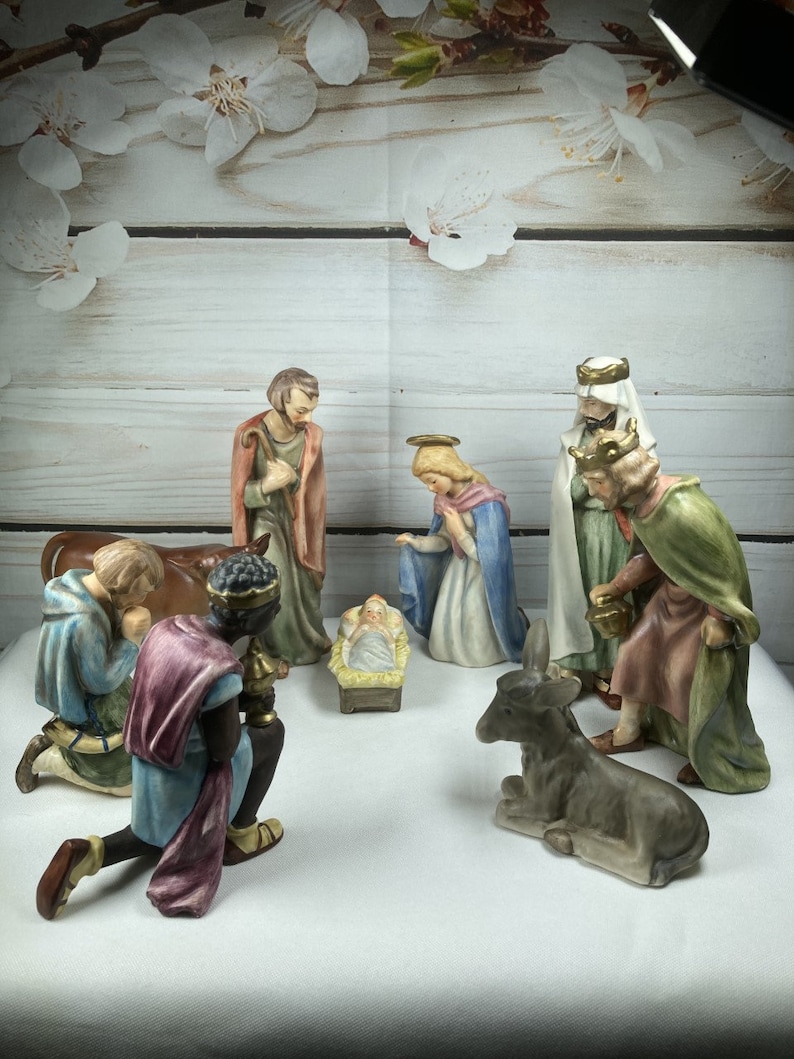 Goebel Hummel Christmas Nativity 9 Piece Set Figurine M I Hummel TMK 5 West Germany