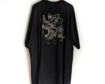 Vintage 1990s Y2K Black World Wildlife Fund Graphic T-Shirt, One Size Fits All (See measurements in description)