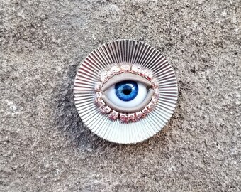 Eye in the Sky Wink - Vintage brooch. Striking mixed media art pin. Silvertone statement piece. Unique gift.