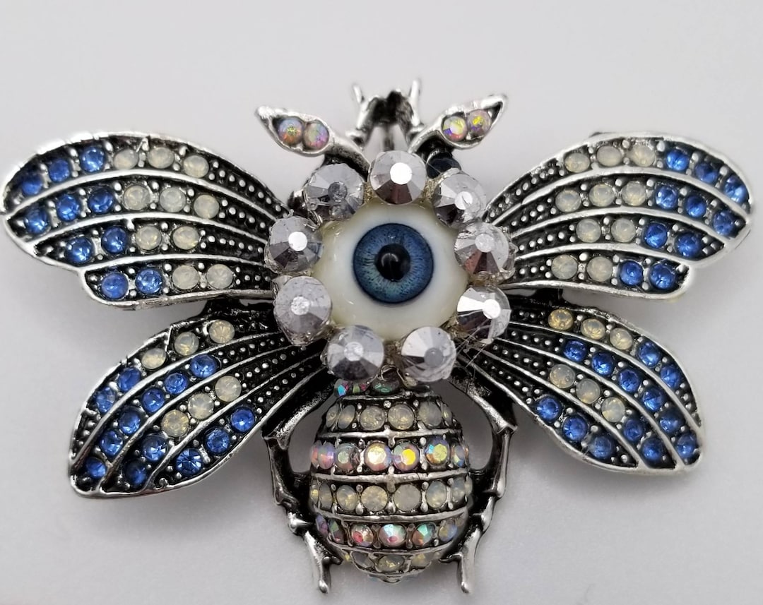 Blue & White Bee Wink Silver Tone Eyeball Insect Brooch With Hand ...