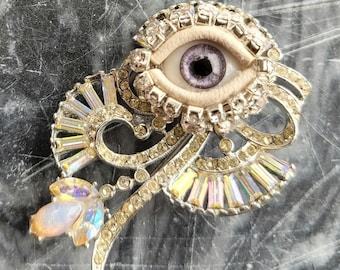 Tiny Twinkle Wink - Lovely little vintage brooch. Small mixed media art pin. Unique gift.