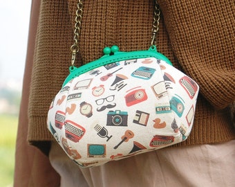 Retro Kiss lock Clasp Purse, Crossbody Frame Purse, Camera Pattern Kiss Clasp